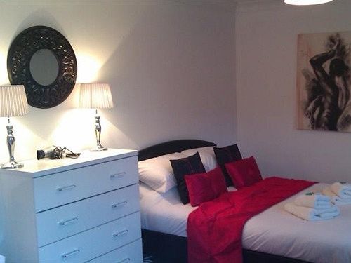The Riverside Inn 3*